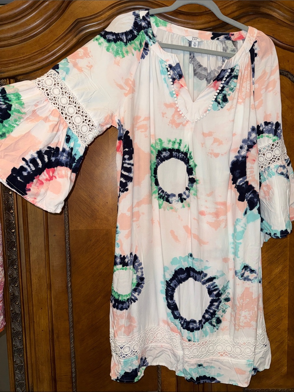 crown & ivy White Tie-Dye Bell Sleeve Tunic with Pink, Green, Navy